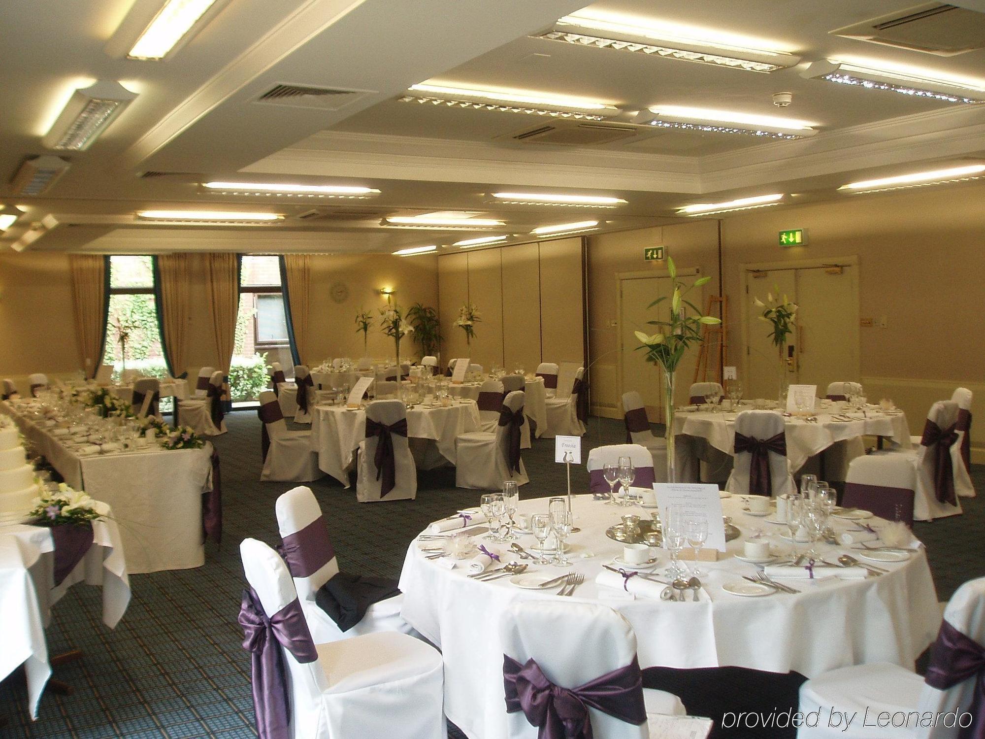 Holiday Inn Haydock By Ihg Restaurant photo